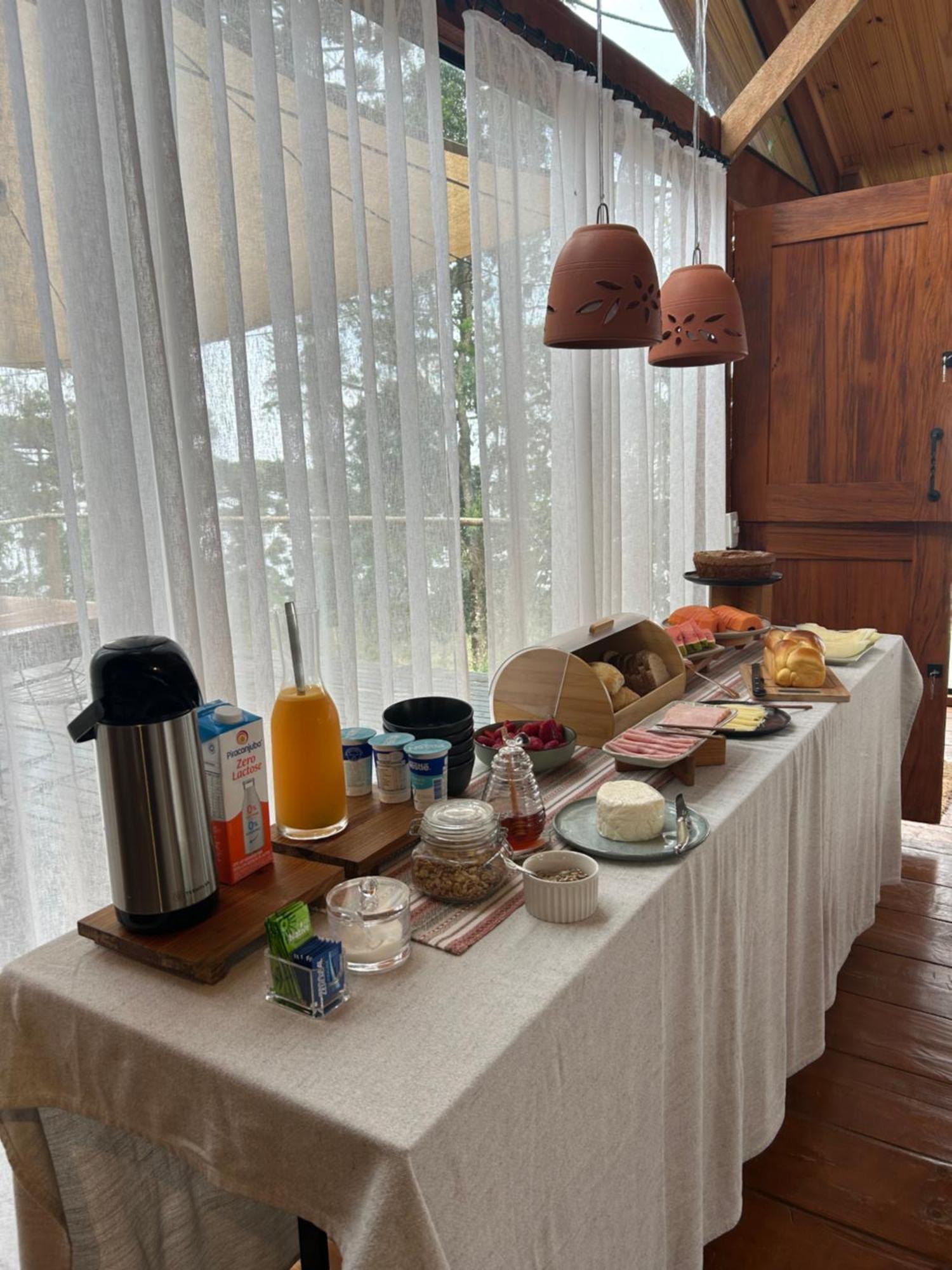 Casa Do Galgo Apartment Sao Bento do Sapucai Ngoại thất bức ảnh